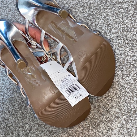 Silver strappy heel - Picture 4 of 4